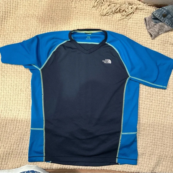 THE NORTH FACE MENS BICICLE
SHIRT MEDIUM BLUE - Picture 1 of 8
